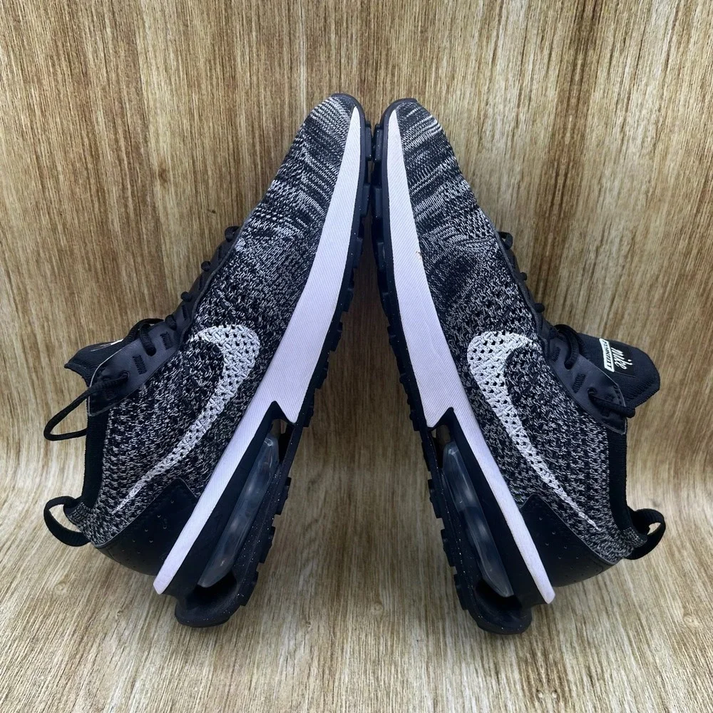 Nike Air Max Flyknit Racer Women's Size 9 Black White Oreo Sneakers DM9073-001